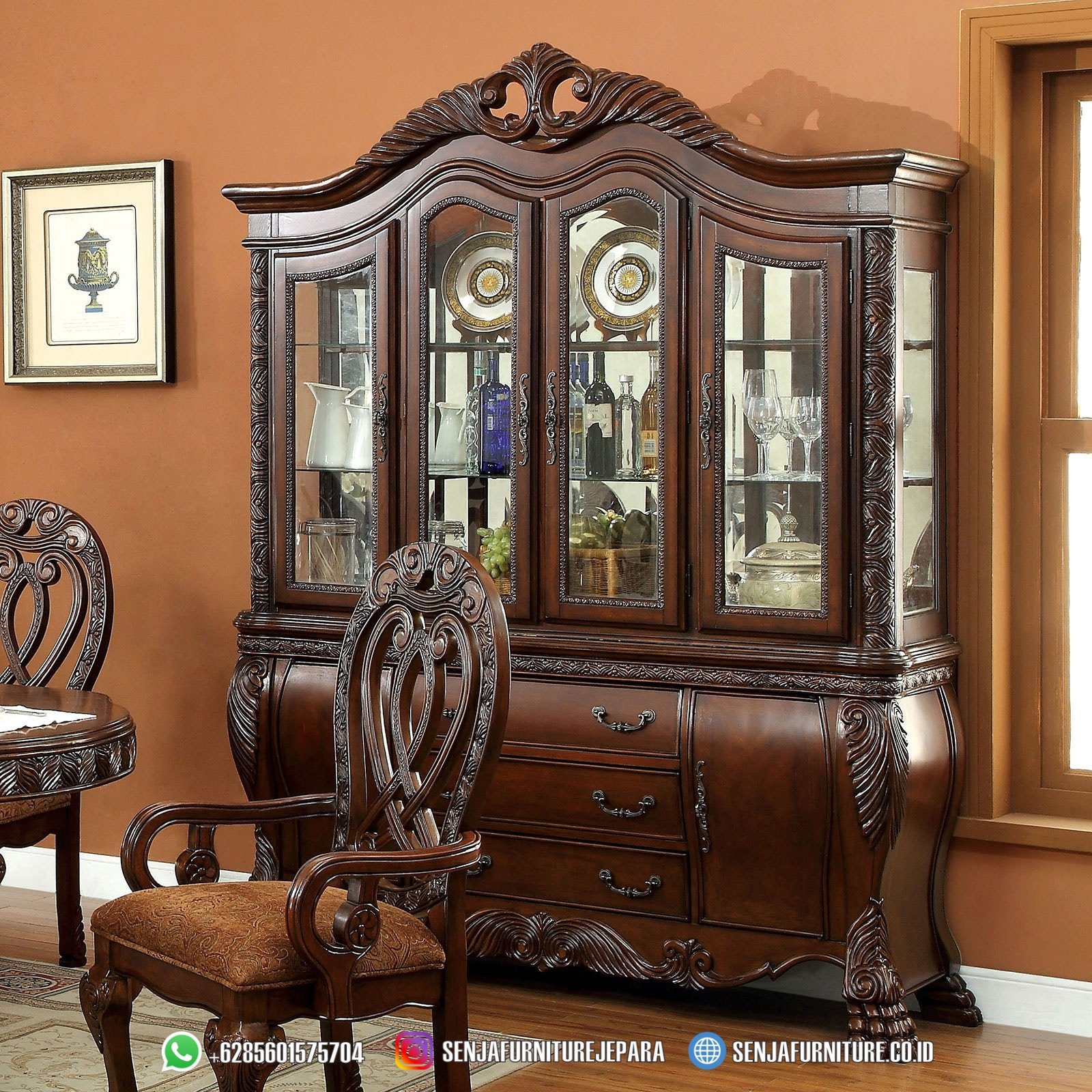 Style Lemari Hias Mewah Jati Minimalis Ukir Jepara Lemari Hias Mewah, Lemari Hias Klasik, Lemari Hias Ruang Tamu, Lemari Hias Minimalis, Lemari Hias Kaca, Lemari Hias Sudut, Lemari Hias TV, Lemari Hias Kayu Jati, Bufet Lemari Hias, Model Lemari Sudut, Lemari Hias Terbaru