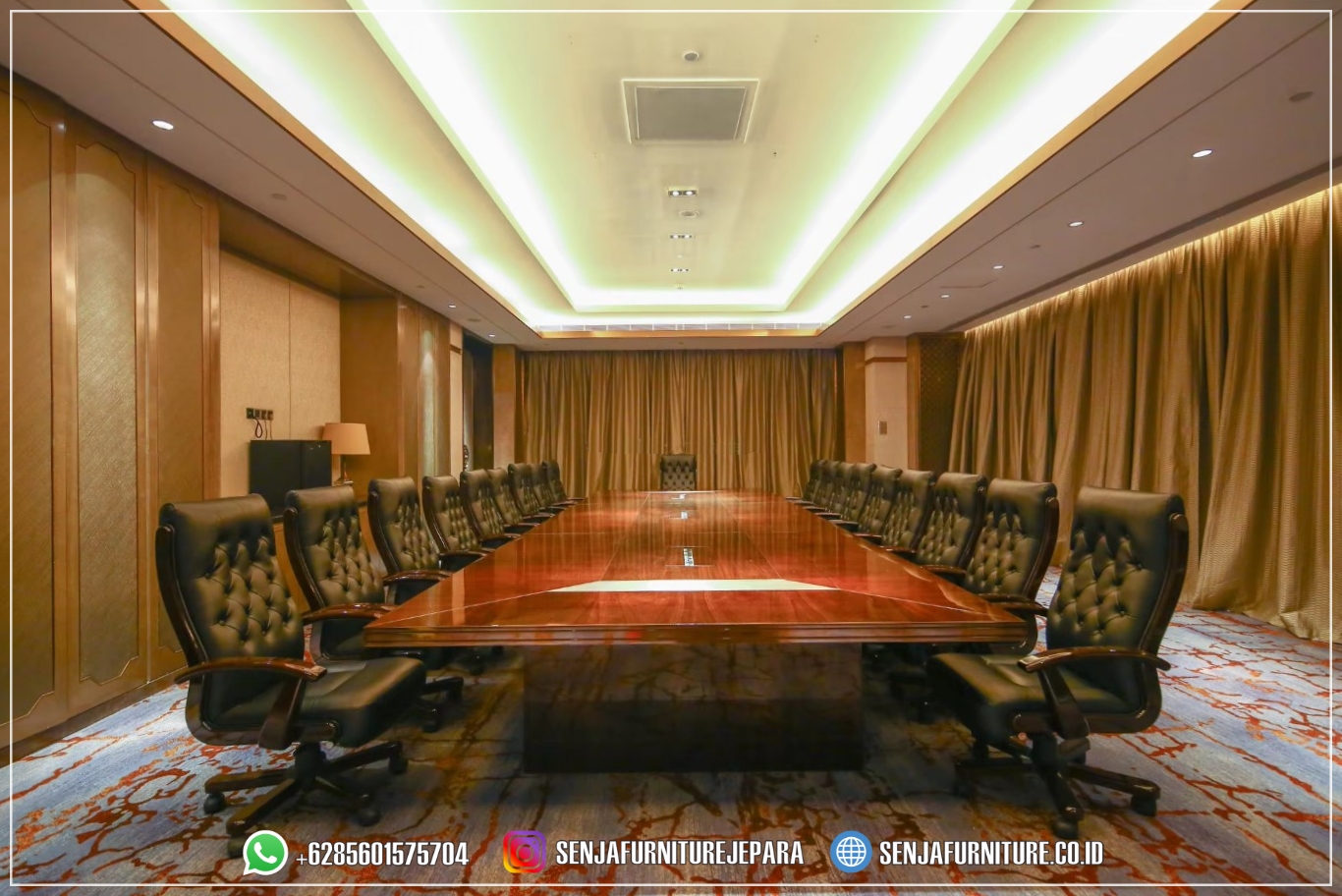 Meja Rapat Kantor Kayu Jati Ruang Meeting VIP Kementerian Meja Rapat Kantor, Meja Meeting Kantor, Meja Rapat Pimpinan, Meja Rapat Kayu Jati, Meja Meeting Klasik, Meja Rapat Klasik, Meja Rapat Mewah, Meja Meeting Kayu Jati, Meja Rapat Bundar, Meja Rapat Minimalis, Meja Rapat HPL, Meja Rapat Ukir Jepara, Meja Rapat Oval, Interior Ruang Rapat