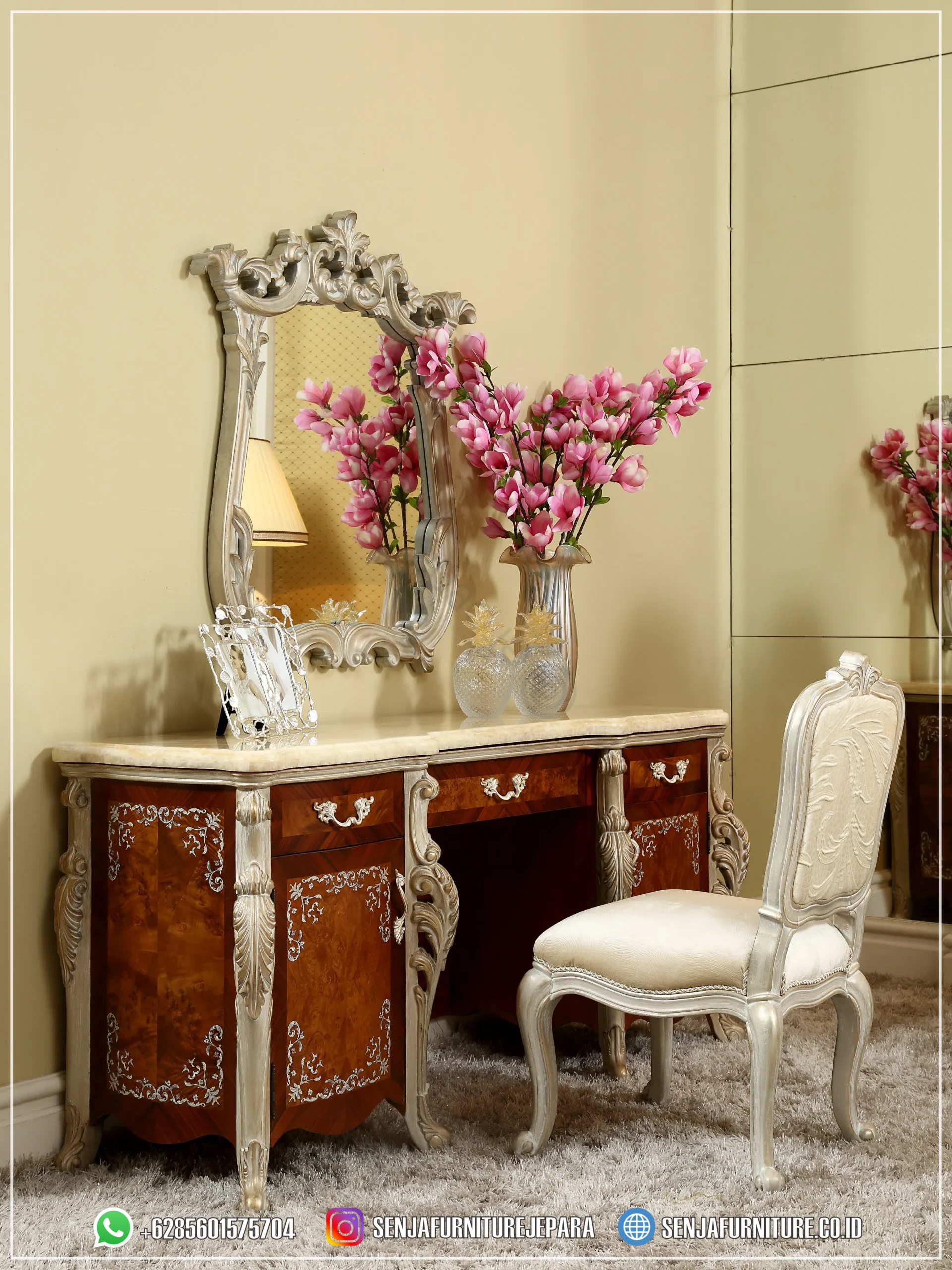 Meja Rias Mewah Jati Desain Super Elegan Mapabrul Meja Rias Mewah, Meja Rias Klasik, Meja Rias Elegan, Meja Rias Kayu Jati, Meja Rias Minimalis, Meja Rias Ukir Jepara, Meja Rias Modern, Meja Rias Putih Duco, Meja Rias Gold, Meja Rias Terbaru, Meja Rias Cermin