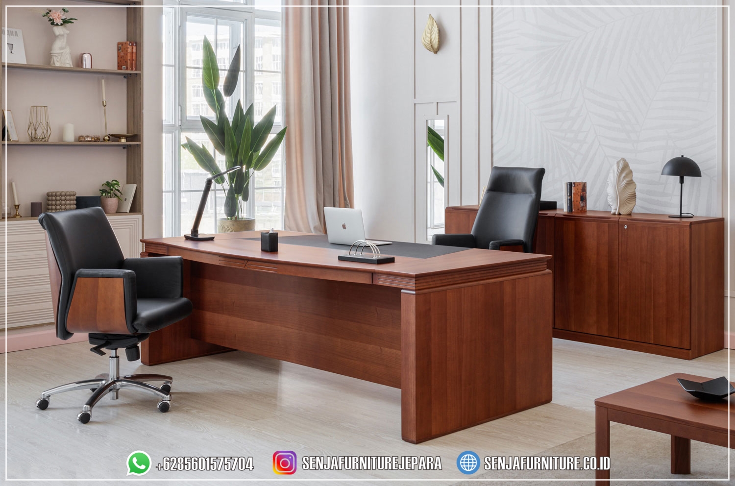 Premium Meja Kantor Direktur Warna Natural Kayu Meja Kantor Direktur, Meja Kerja Direktur, Meja Direktur Mewah, Meja Kerja Klasik, Meja Kerja Manager, Meja Kantor Klasik, Meja Direktur Kayu Jati, Meja Kerja Direksi, Meja Kerja Minimalis, Meja Kantor Kayu Jati, Meja Direktur HPL, Meja Direktur Minimalis, Kursi Kantor Direktur