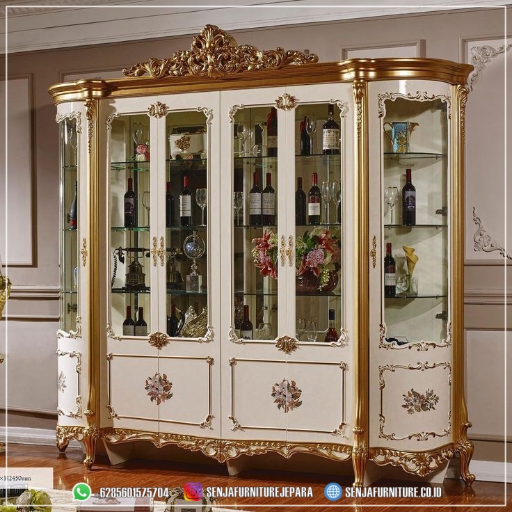 Victoria Lemari Hias Mewah Ruang Tamu Luxury Klasik Eropa Lemari Hias Mewah, Lemari Hias Klasik, Lemari Hias Ruang Tamu, Lemari Hias Minimalis, Lemari Hias Kaca, Lemari Hias Sudut, Lemari Hias TV, Lemari Hias Kayu Jati, Bufet Lemari Hias, Model Lemari Sudut, Lemari Hias Terbaru