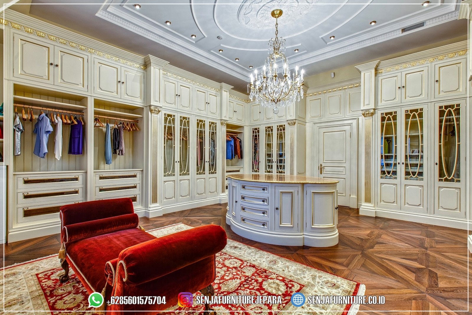 Design Walk In Closet Mewah Kamar Rumah Klasik Walk In Closet, Walk In Closet Mewah, Walk In Closet Klasik, Walk In Closet Minimalis, Walk In Closet Design, Lemari Walk In Closet, Walk In Closet Kaca, Wardrobe Classic